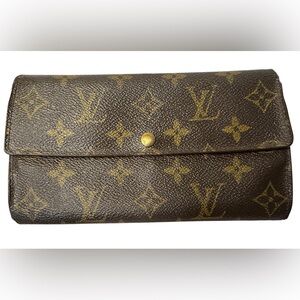 Louis Vuitton Monogram Sarah Wallet